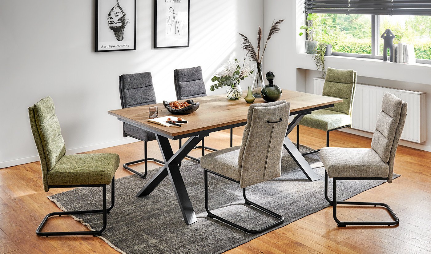 Design-Tisch & Komfort-Schwingstuhl